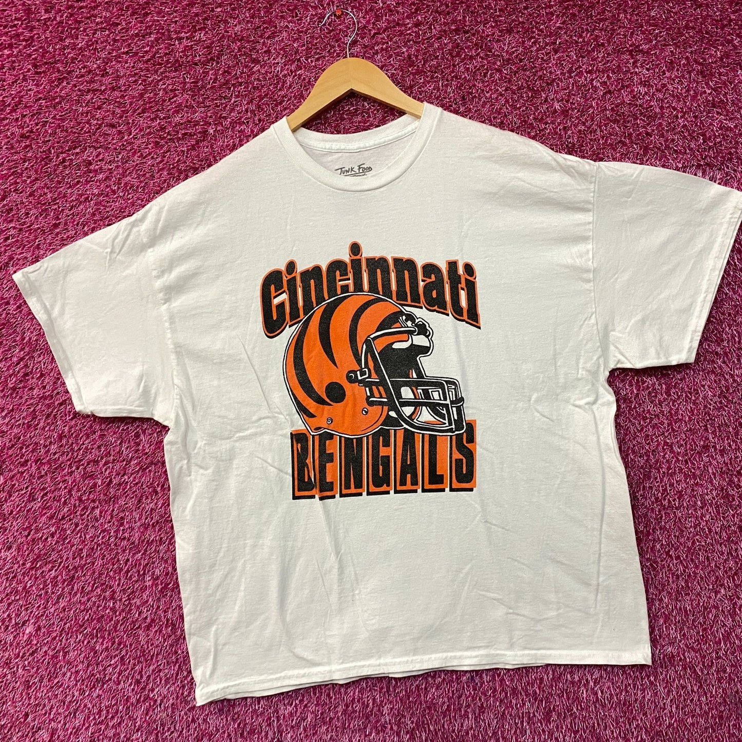 Junk Food Clothing NFL Cincinnati Bengals Helmet Logo T-Shirt XL