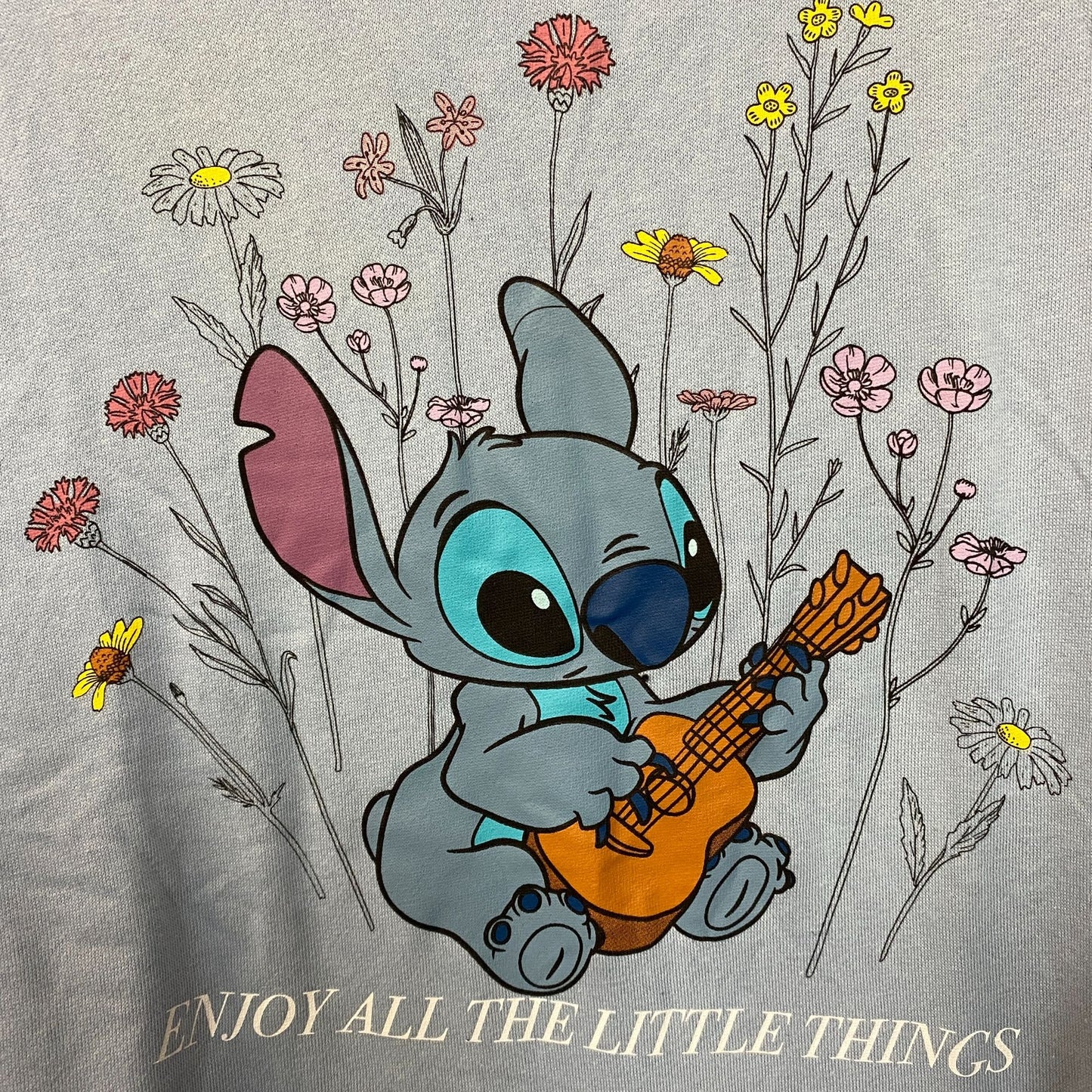 Disney's Lilo and Stitch Enjoy All the Little Things Crewneck size XL
