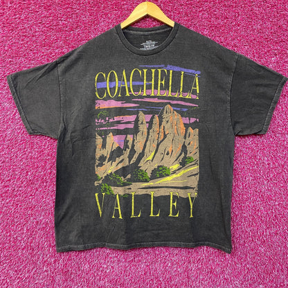 Coachella Valley Vintage-Style Graphic Design T-Shirt XL