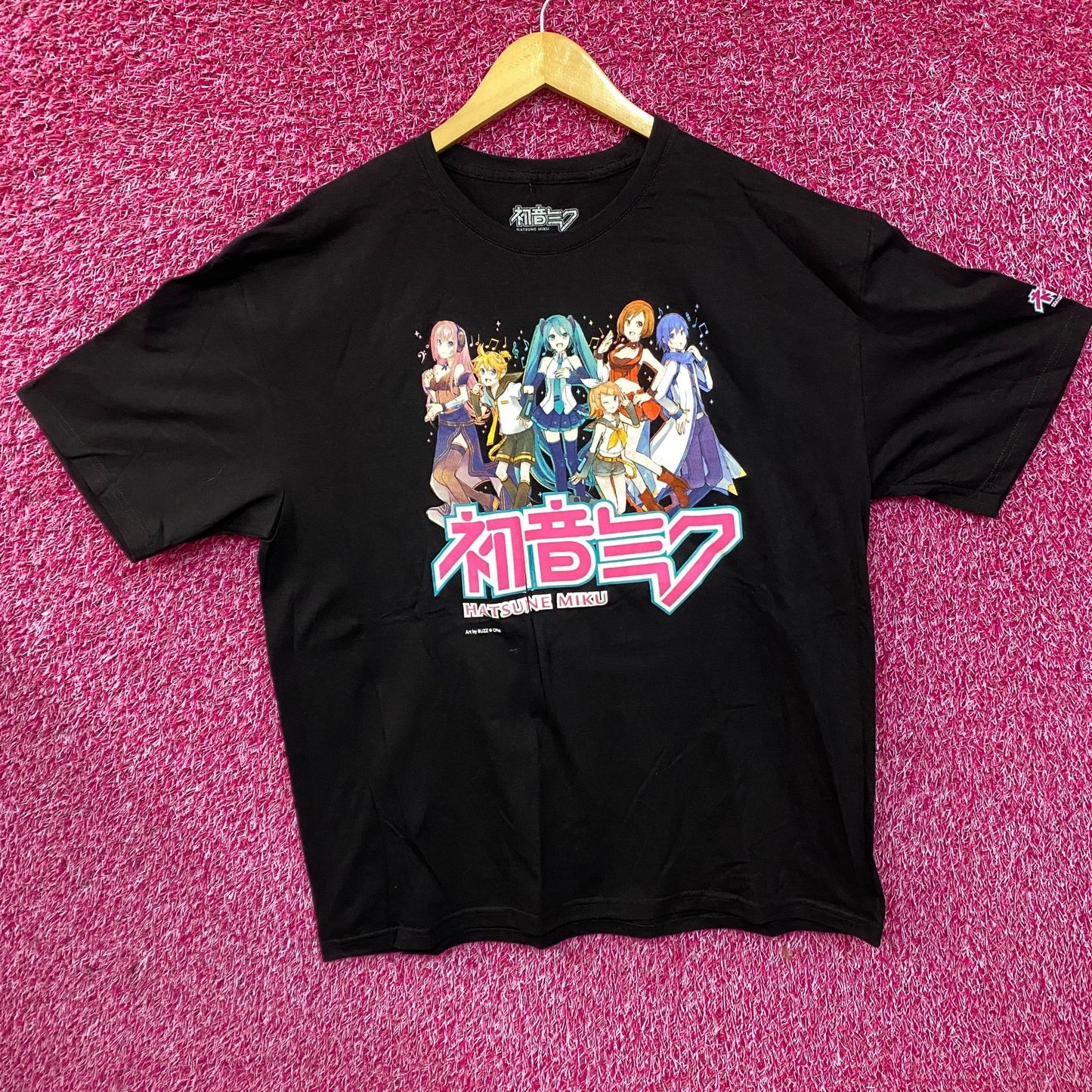 Hatsune Miku Vocaloid Characters Anime T-Shirt XL